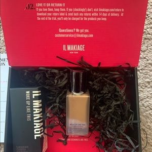 Brand new bottle of Il makiage New York Woke Up Like This Foundation #120